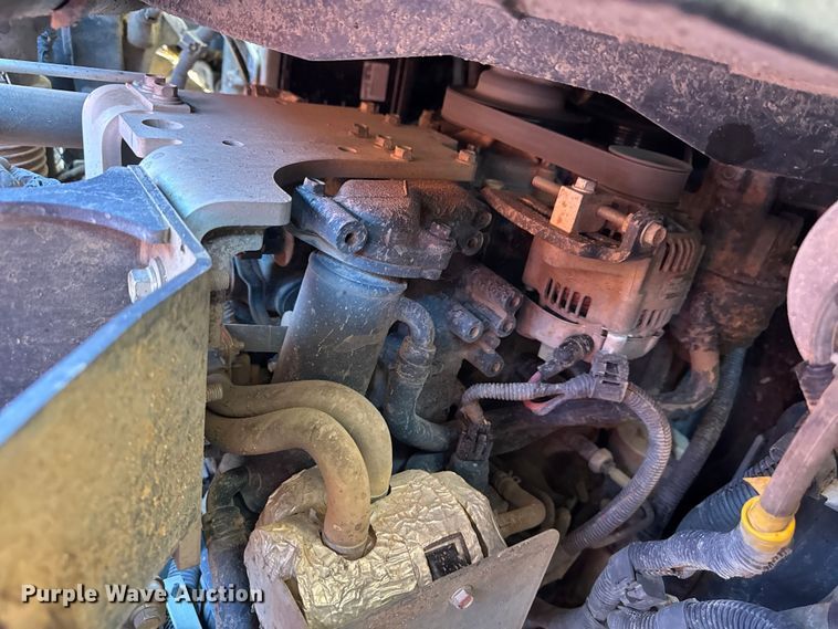 image for item EN0657 Kubota SVL75-2 tracked skid steer loader