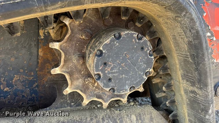 image for item EN0657 Kubota SVL75-2 tracked skid steer loader