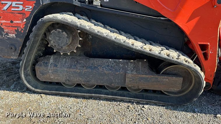 image for item EN0657 Kubota SVL75-2 tracked skid steer loader