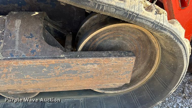 image for item EN0657 Kubota SVL75-2 tracked skid steer loader