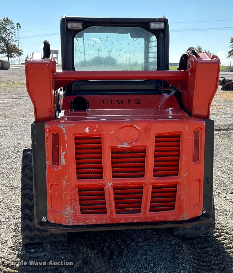 image for item EN0658 2019 Kubota SVL75-2 tracked skid steer loader