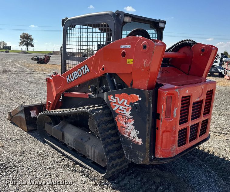 image for item EN0658 2019 Kubota SVL75-2 tracked skid steer loader