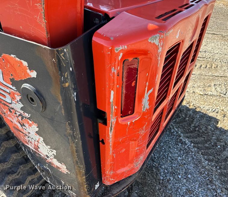 image for item EN0658 2019 Kubota SVL75-2 tracked skid steer loader