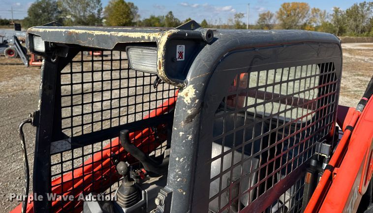 image for item EN0658 2019 Kubota SVL75-2 tracked skid steer loader