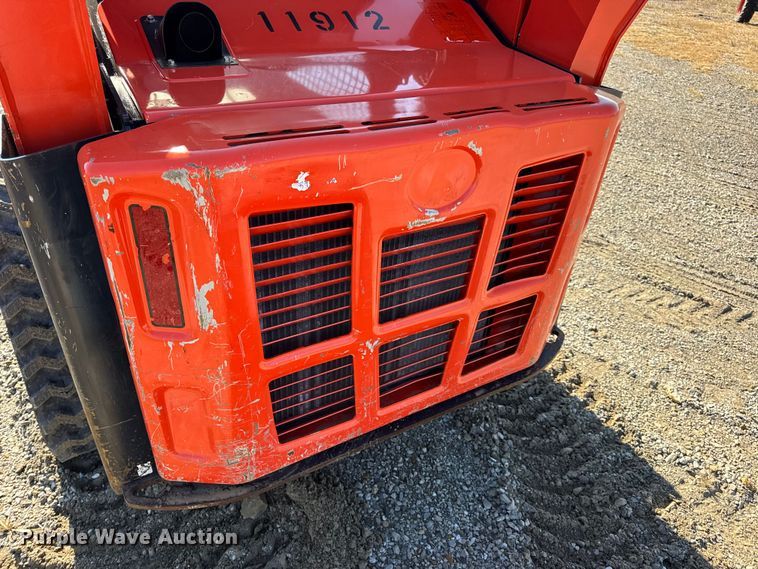 image for item EN0658 2019 Kubota SVL75-2 tracked skid steer loader