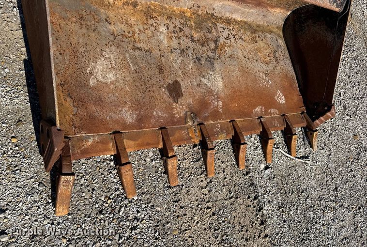 image for item EN0658 2019 Kubota SVL75-2 tracked skid steer loader