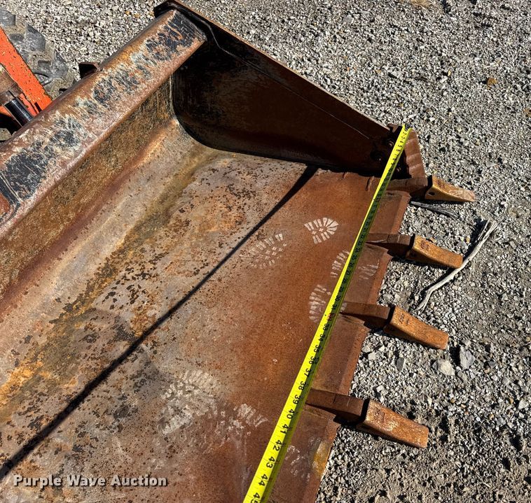 image for item EN0658 2019 Kubota SVL75-2 tracked skid steer loader