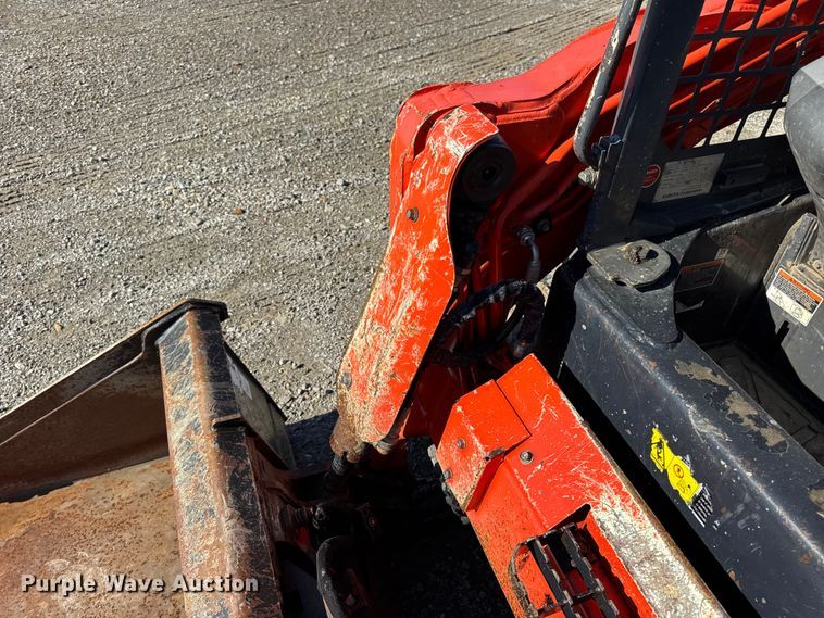 image for item EN0658 2019 Kubota SVL75-2 tracked skid steer loader