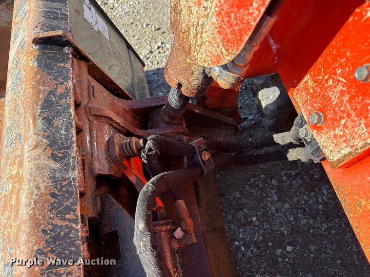 image for item EN0658 2019 Kubota SVL75-2 tracked skid steer loader