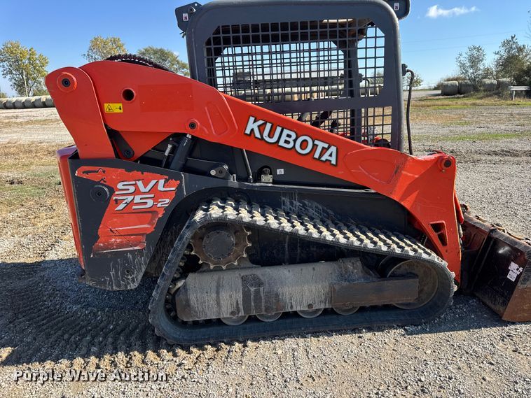 image for item EN0658 2019 Kubota SVL75-2 tracked skid steer loader