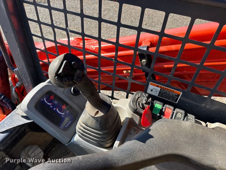 image for item EN0658 2019 Kubota SVL75-2 tracked skid steer loader