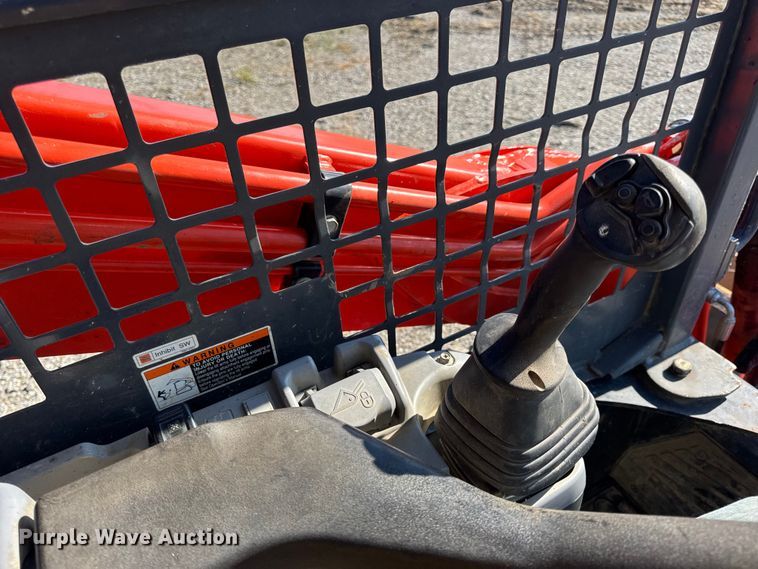 image for item EN0658 2019 Kubota SVL75-2 tracked skid steer loader