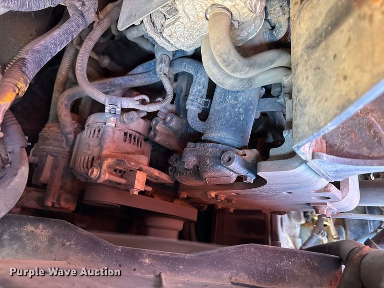 image for item EN0658 2019 Kubota SVL75-2 tracked skid steer loader