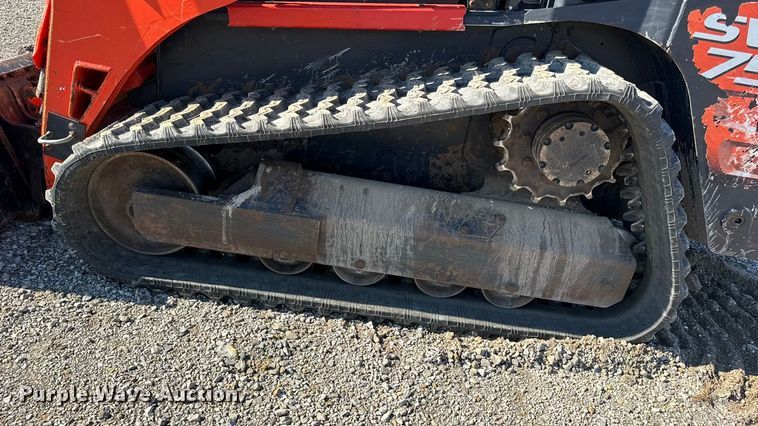 image for item EN0658 2019 Kubota SVL75-2 tracked skid steer loader