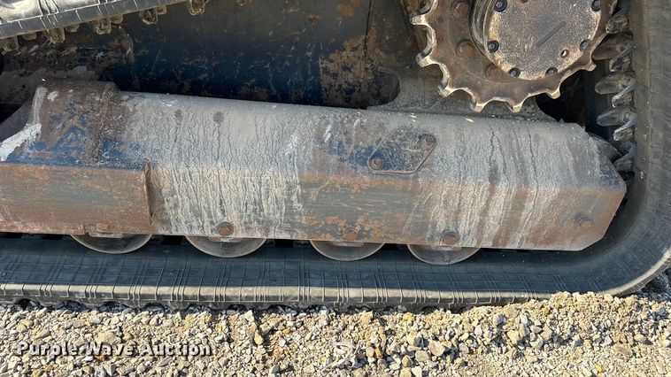 image for item EN0658 2019 Kubota SVL75-2 tracked skid steer loader