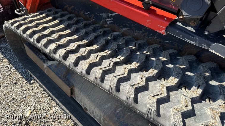 image for item EN0658 2019 Kubota SVL75-2 tracked skid steer loader