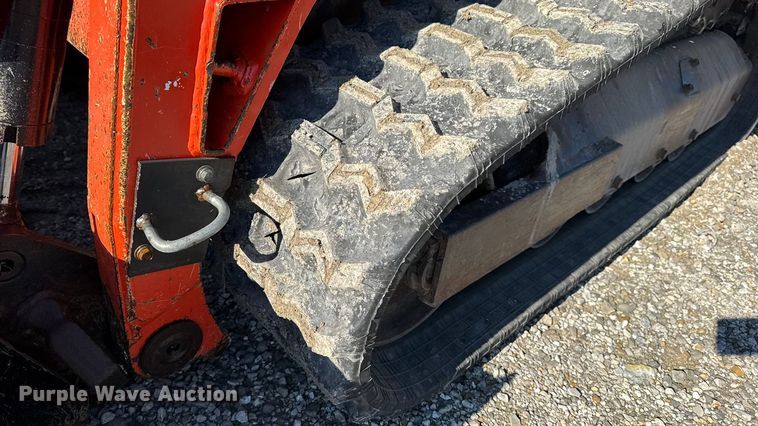image for item EN0658 2019 Kubota SVL75-2 tracked skid steer loader