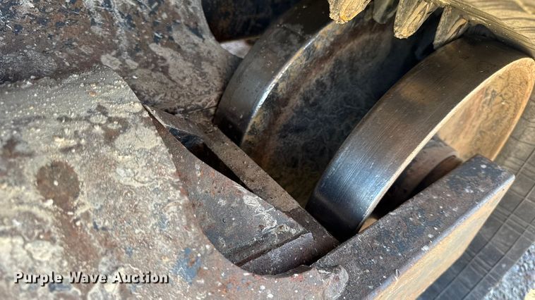 image for item EN0658 2019 Kubota SVL75-2 tracked skid steer loader