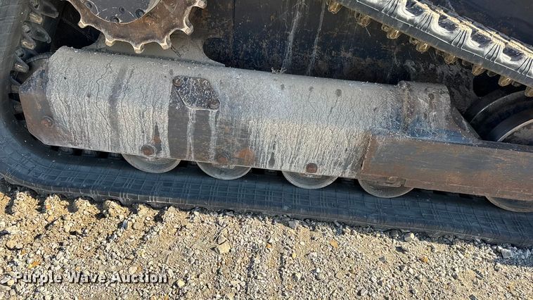 image for item EN0658 2019 Kubota SVL75-2 tracked skid steer loader