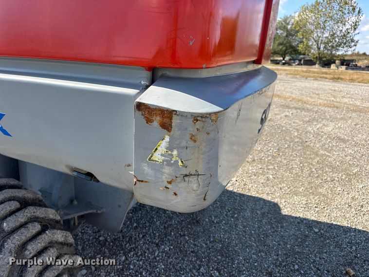 image for item EN0659 2012 SkyJack SJ66T boom lift