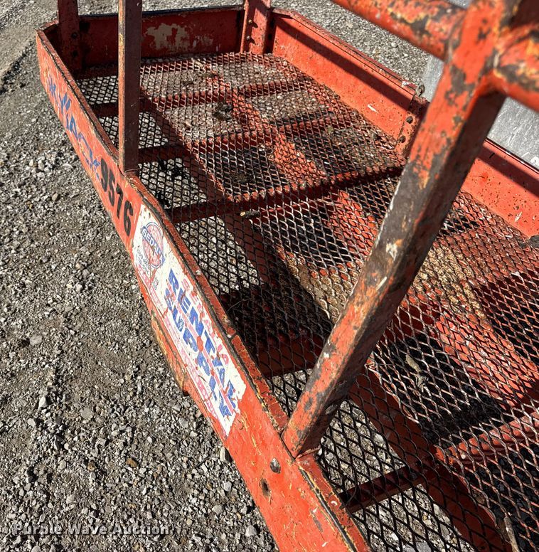 image for item EN0659 2012 SkyJack SJ66T boom lift