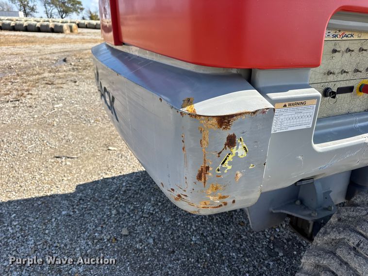 image for item EN0659 2012 SkyJack SJ66T boom lift