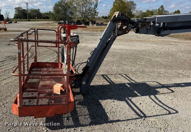 image for item EN0659 2012 SkyJack SJ66T boom lift