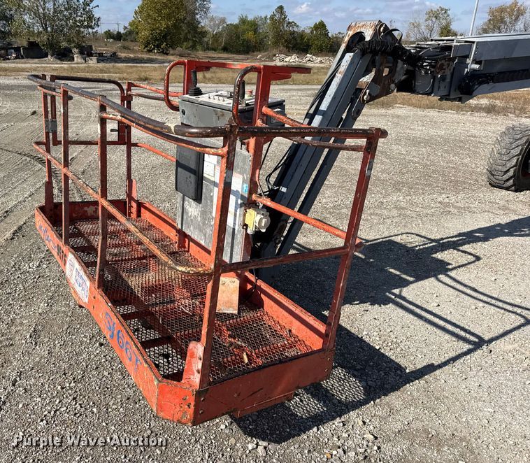 image for item EN0659 2012 SkyJack SJ66T boom lift