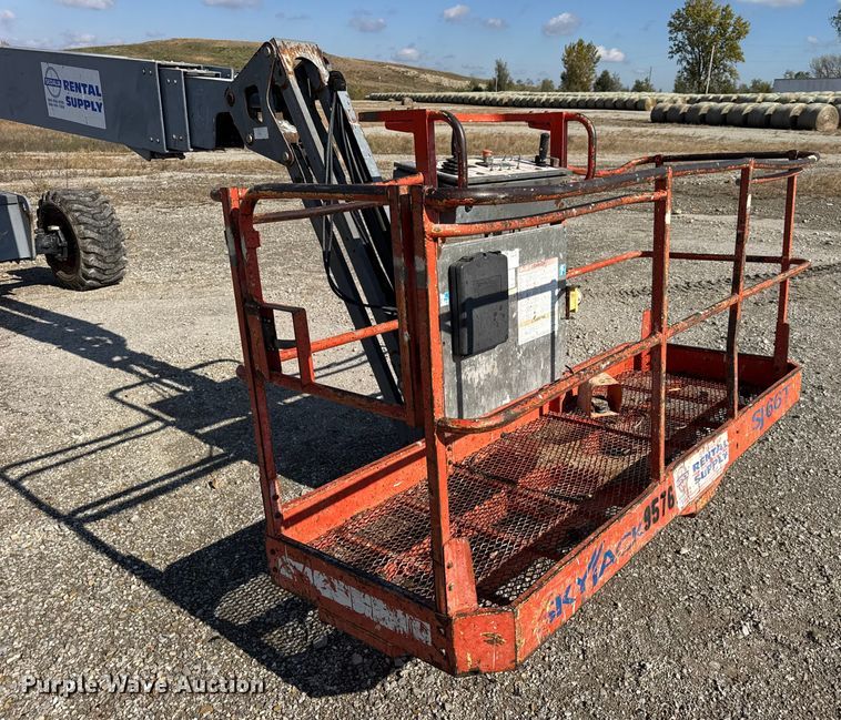 image for item EN0659 2012 SkyJack SJ66T boom lift