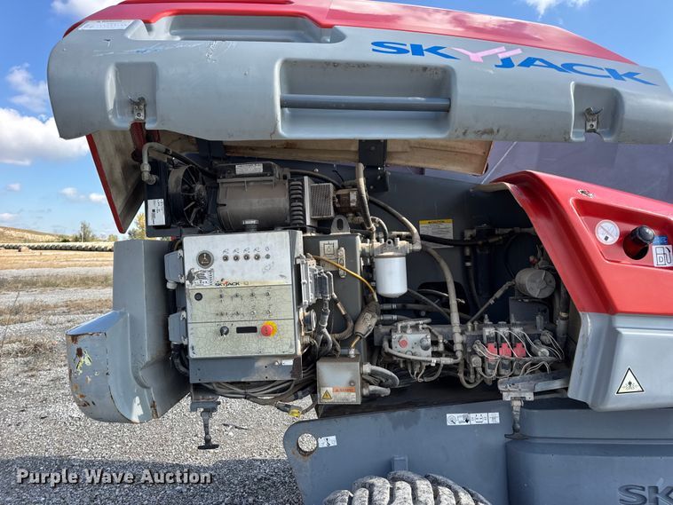 image for item EN0659 2012 SkyJack SJ66T boom lift