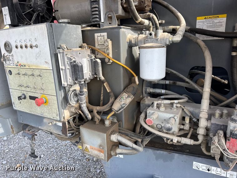 image for item EN0659 2012 SkyJack SJ66T boom lift