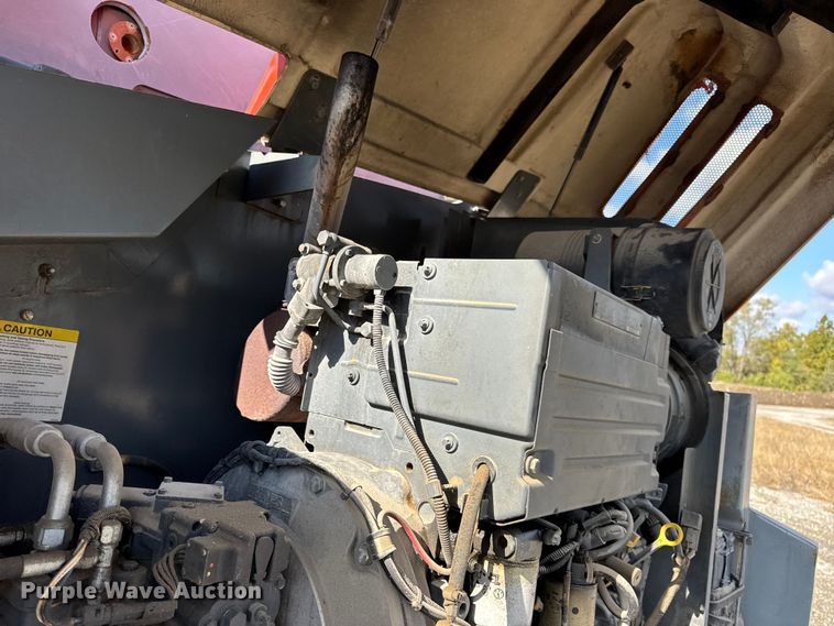 image for item EN0659 2012 SkyJack SJ66T boom lift