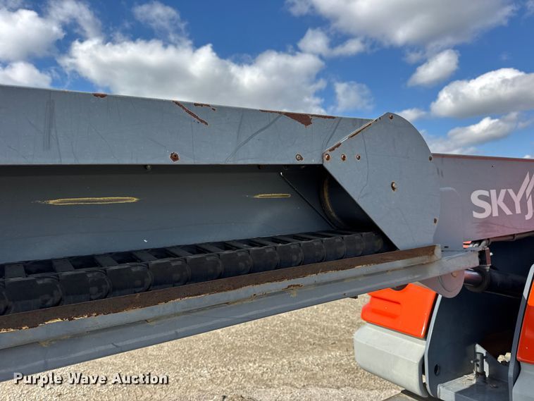 image for item EN0660 SkyJack SJ45T boom lift