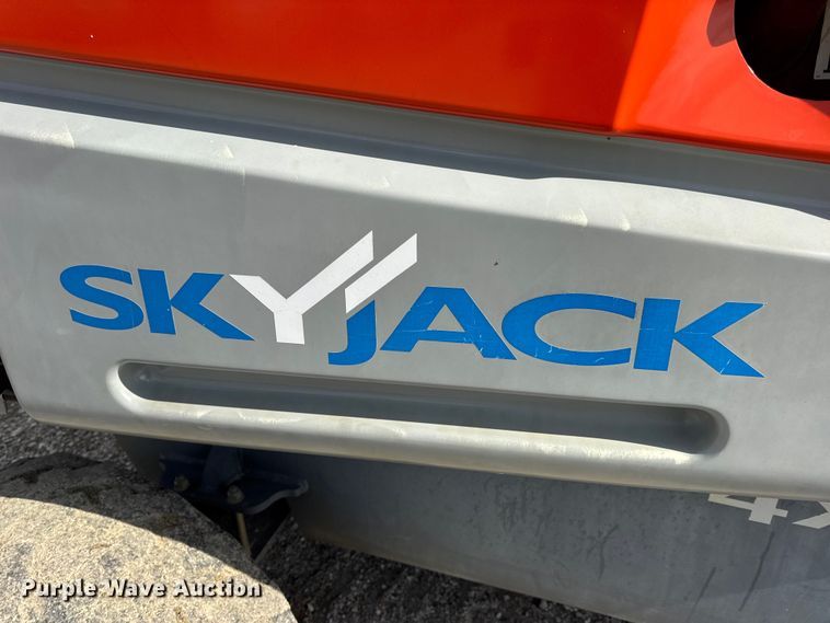 image for item EN0660 SkyJack SJ45T boom lift