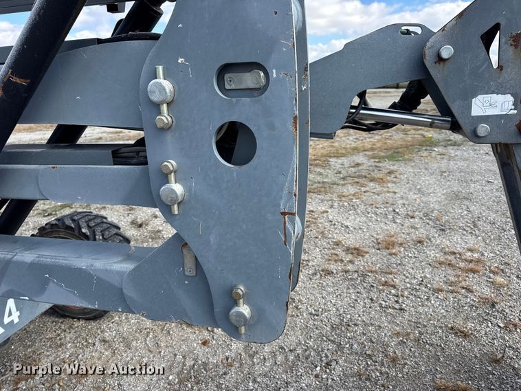 image for item EN0661 2013 SkyJack SJ46AJ boom lift