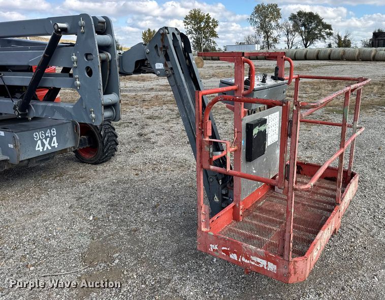 image for item EN0661 2013 SkyJack SJ46AJ boom lift