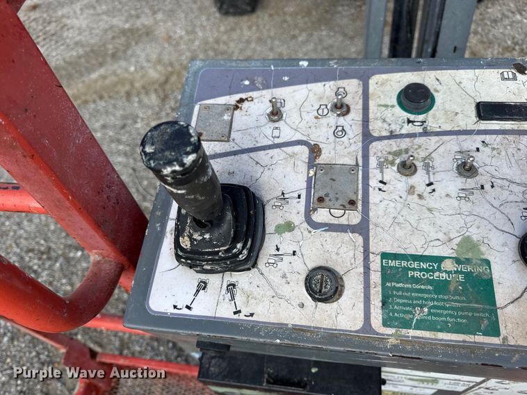 image for item EN0661 2013 SkyJack SJ46AJ boom lift