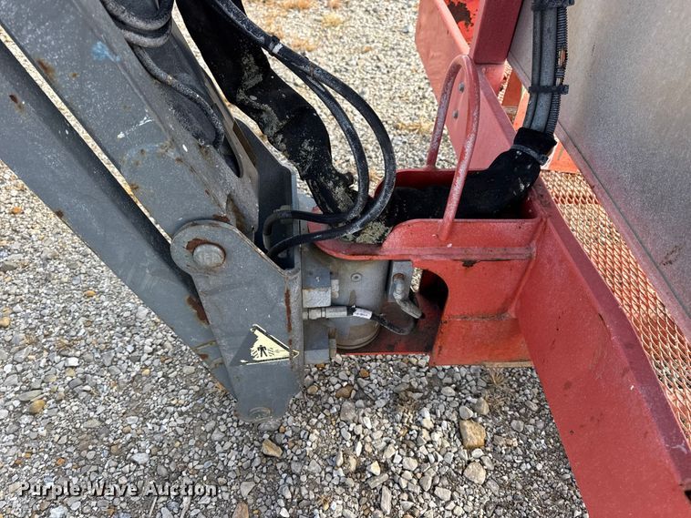 image for item EN0661 2013 SkyJack SJ46AJ boom lift