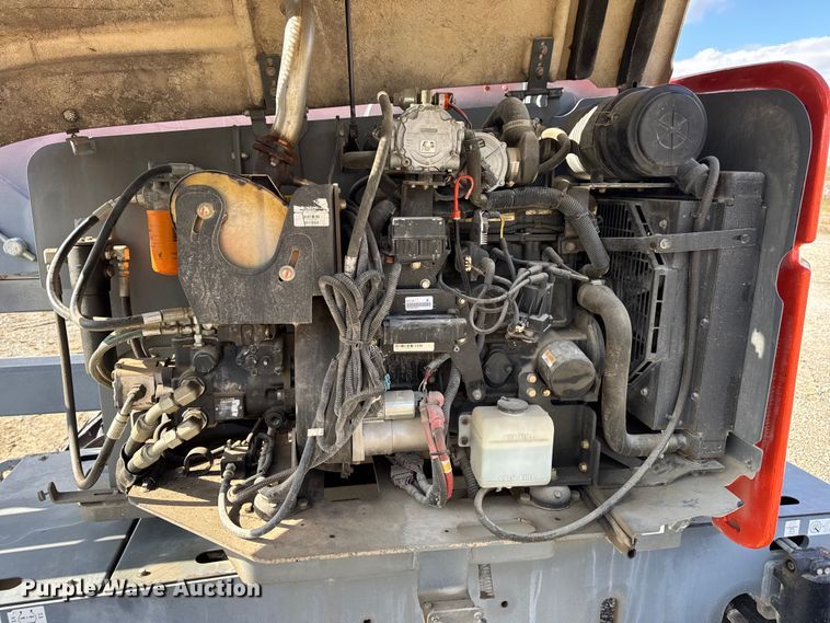 image for item EN0661 2013 SkyJack SJ46AJ boom lift