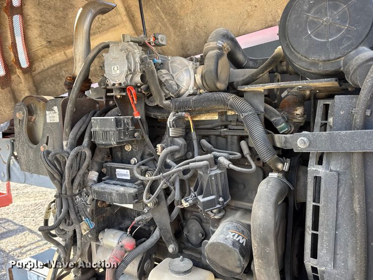 image for item EN0661 2013 SkyJack SJ46AJ boom lift