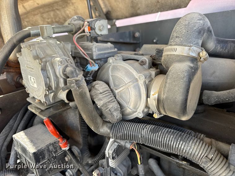 image for item EN0661 2013 SkyJack SJ46AJ boom lift