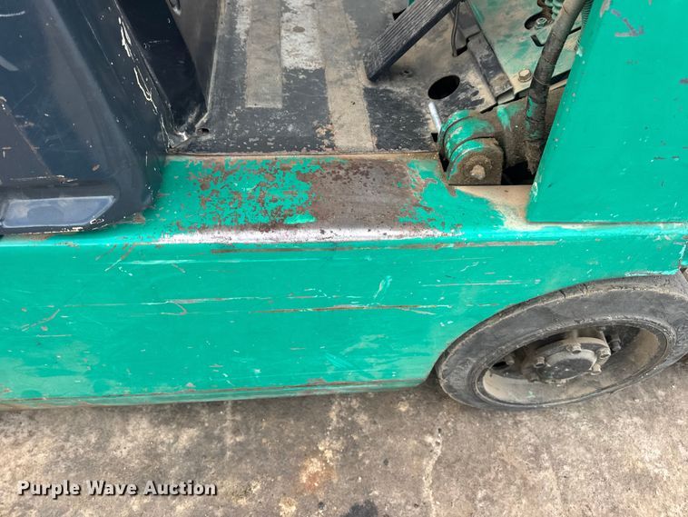 image for item EN0672 Mitsubishi FGC15 forklift