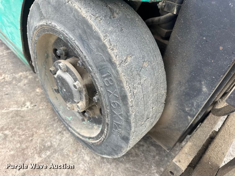 image for item EN0672 Mitsubishi FGC15 forklift