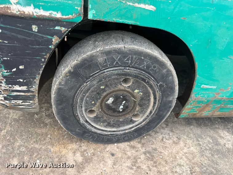 image for item EN0672 Mitsubishi FGC15 forklift