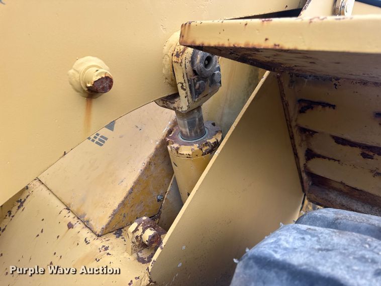 image for item EN0673 1988 Fiatallis FR10B wheel loader