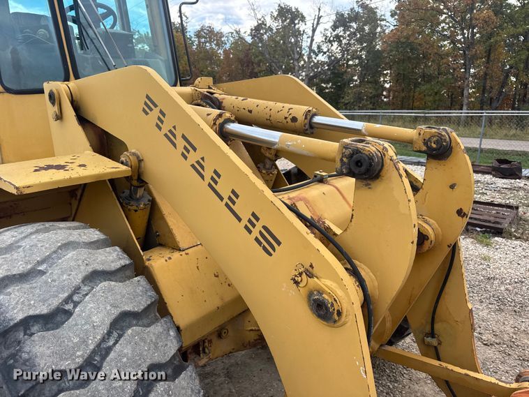 image for item EN0673 1988 Fiatallis FR10B wheel loader