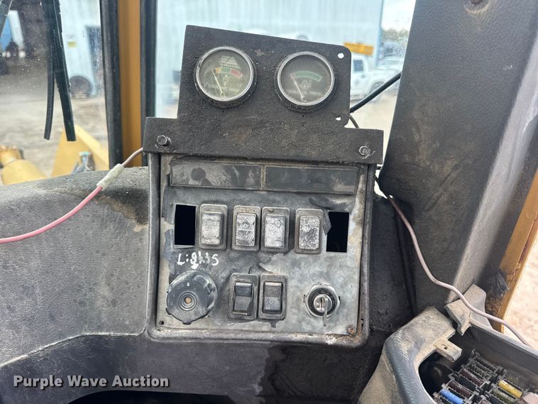 image for item EN0673 1988 Fiatallis FR10B wheel loader