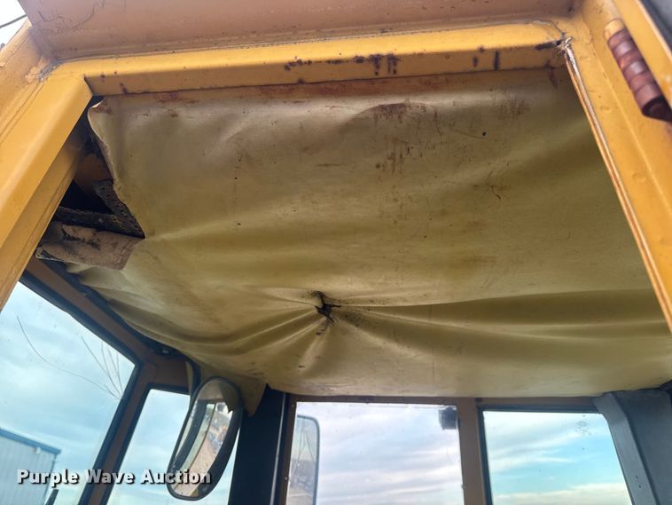 image for item EN0673 1988 Fiatallis FR10B wheel loader