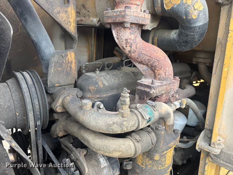 image for item EN0673 1988 Fiatallis FR10B wheel loader