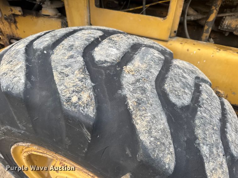 image for item EN0673 1988 Fiatallis FR10B wheel loader